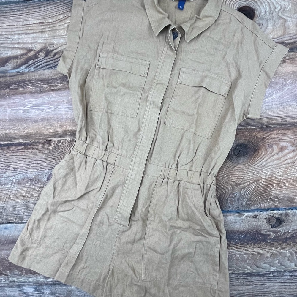 Universal Threads Tan Short Sleeve Jumpsuit